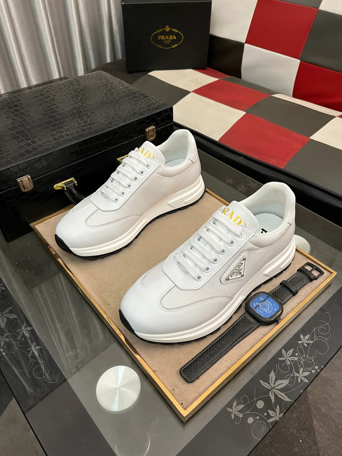 Men's shoes 💰420⌚️⌚️ PRADA [Prada] popular men's shoes, casual shoes and sports shoes! High-end quality 🍀 The upper is made of imported original cowhide 💥 cowhide lining; the original molded outsole. The style is upright and elegant, comfortable and versatile💪 Three quality guarantees Size number: 38-44, 4️⃣ colors available
